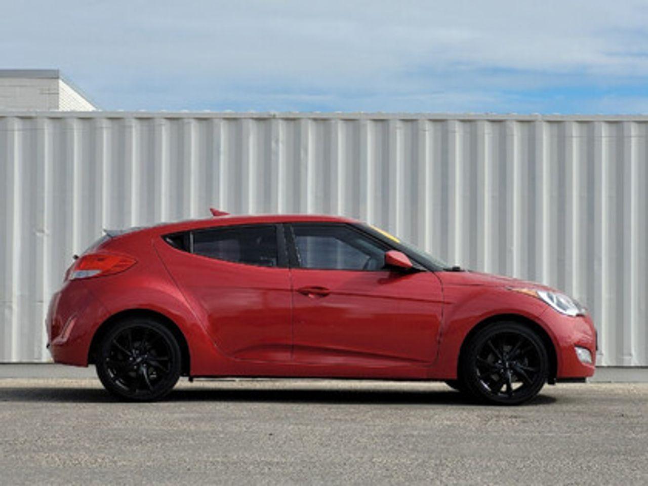 2016 Hyundai Veloster -3