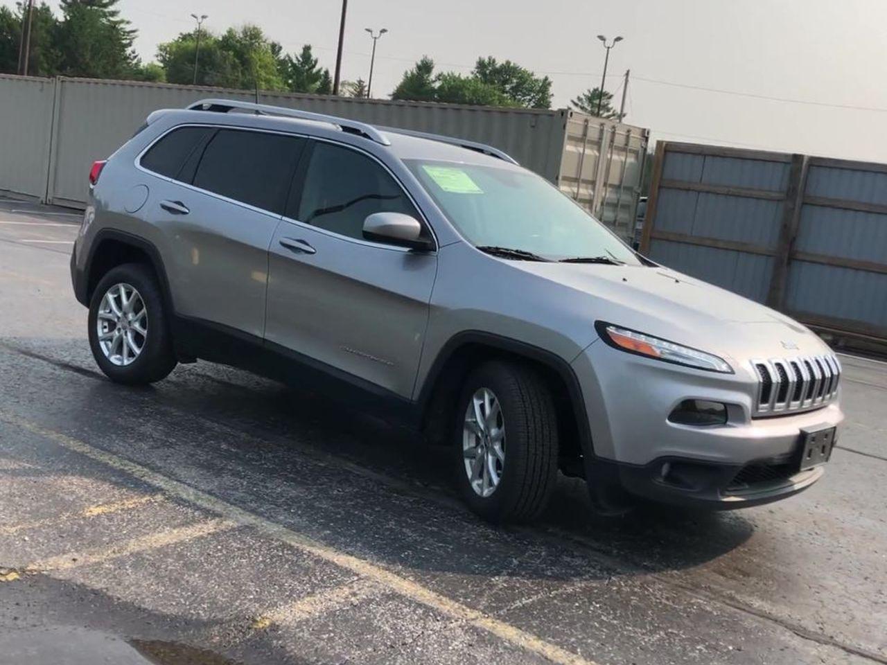 2016 Jeep Cherokee -1