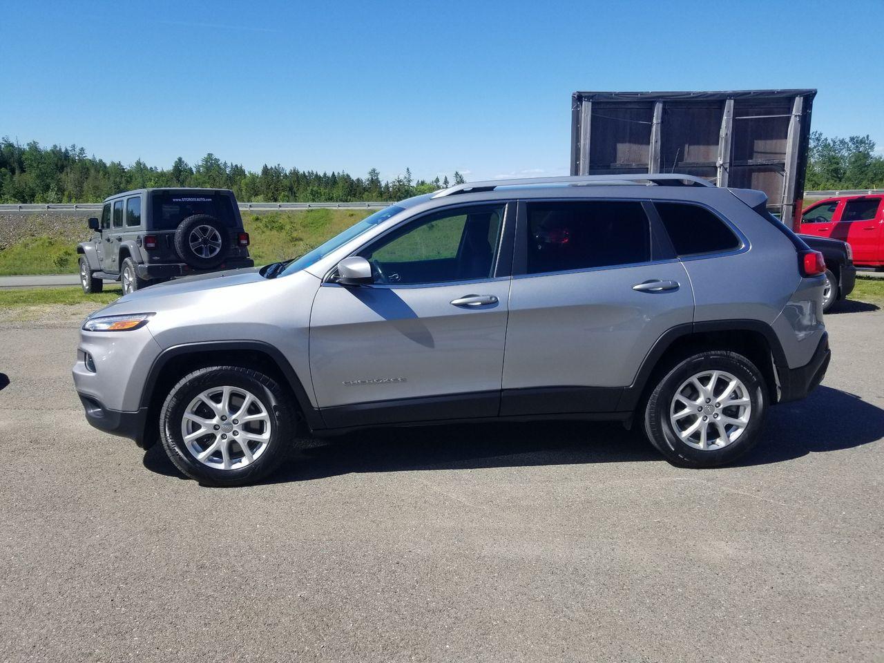 2016 Jeep Cherokee North-2