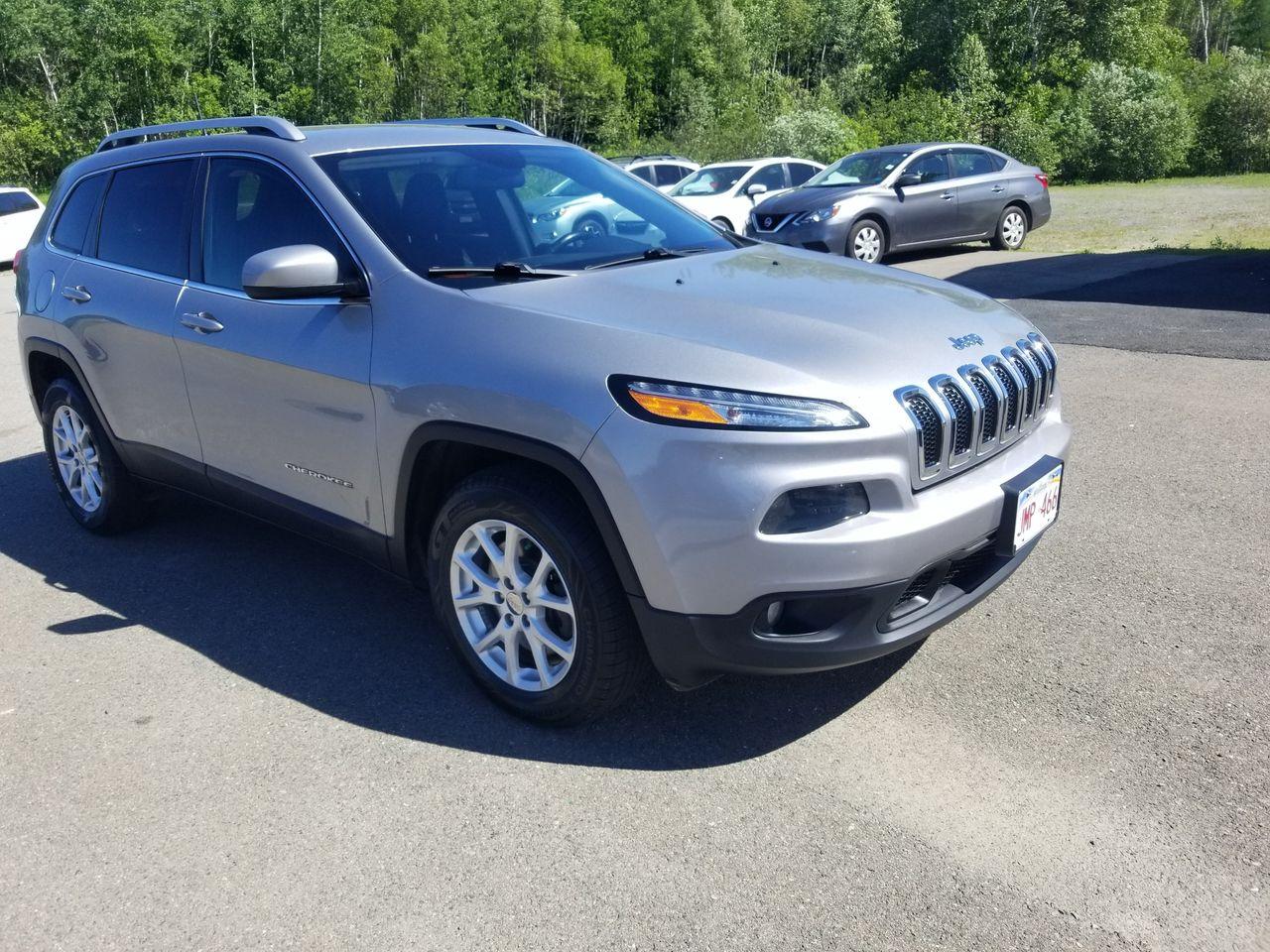 2016 Jeep Cherokee North-3