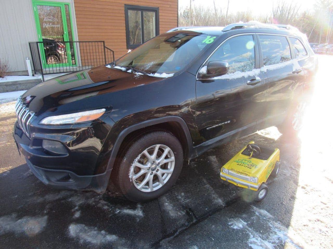 2016 Jeep Cherokee North-2