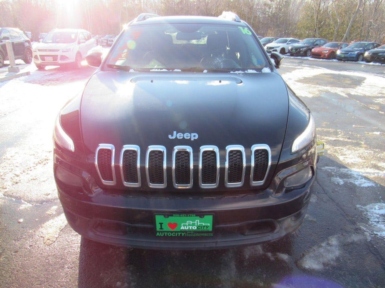 2016 Jeep Cherokee North-3