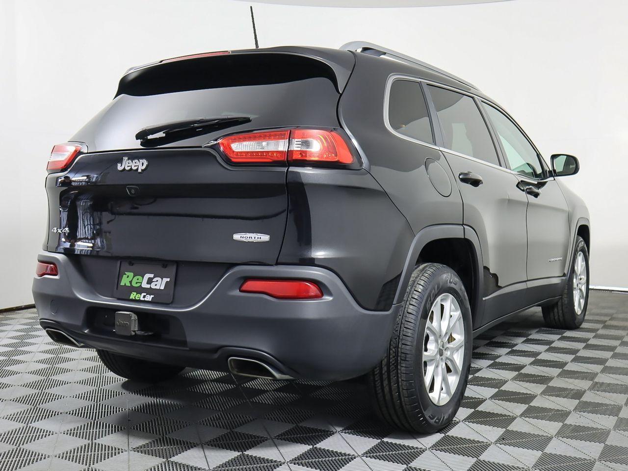2016 Jeep Cherokee North-4