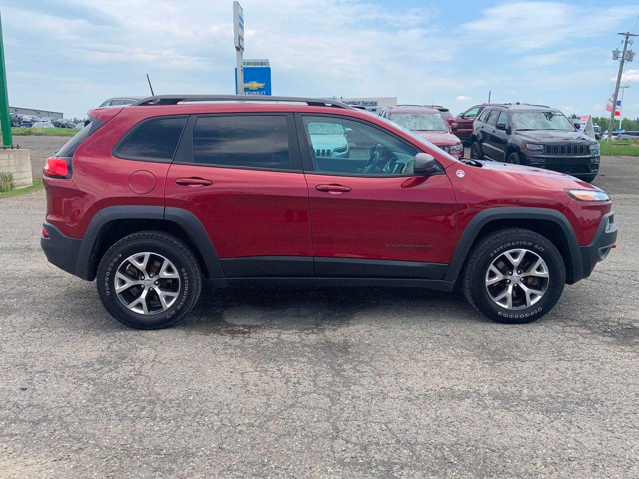 2016 Jeep Cherokee Trailhawk-4