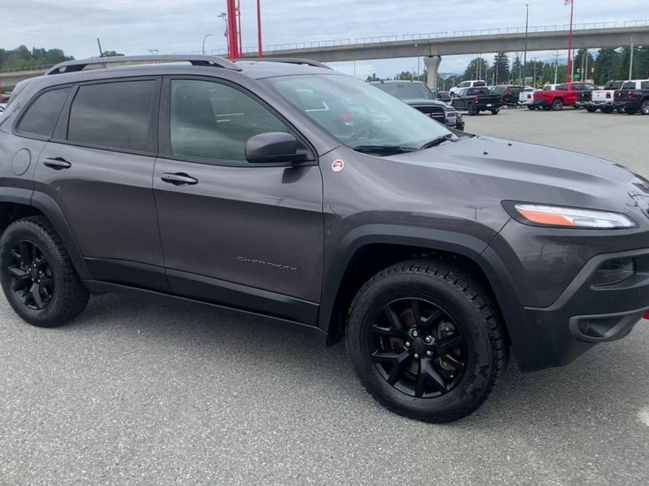 2016 Jeep Cherokee Trailhawk-1