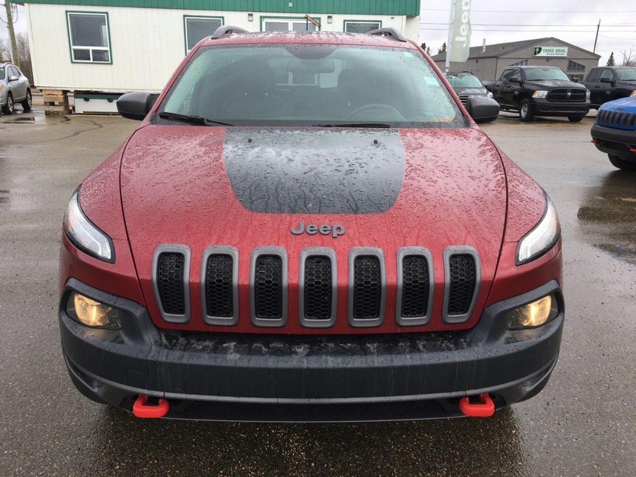 2016 Jeep Cherokee Trailhawk-1