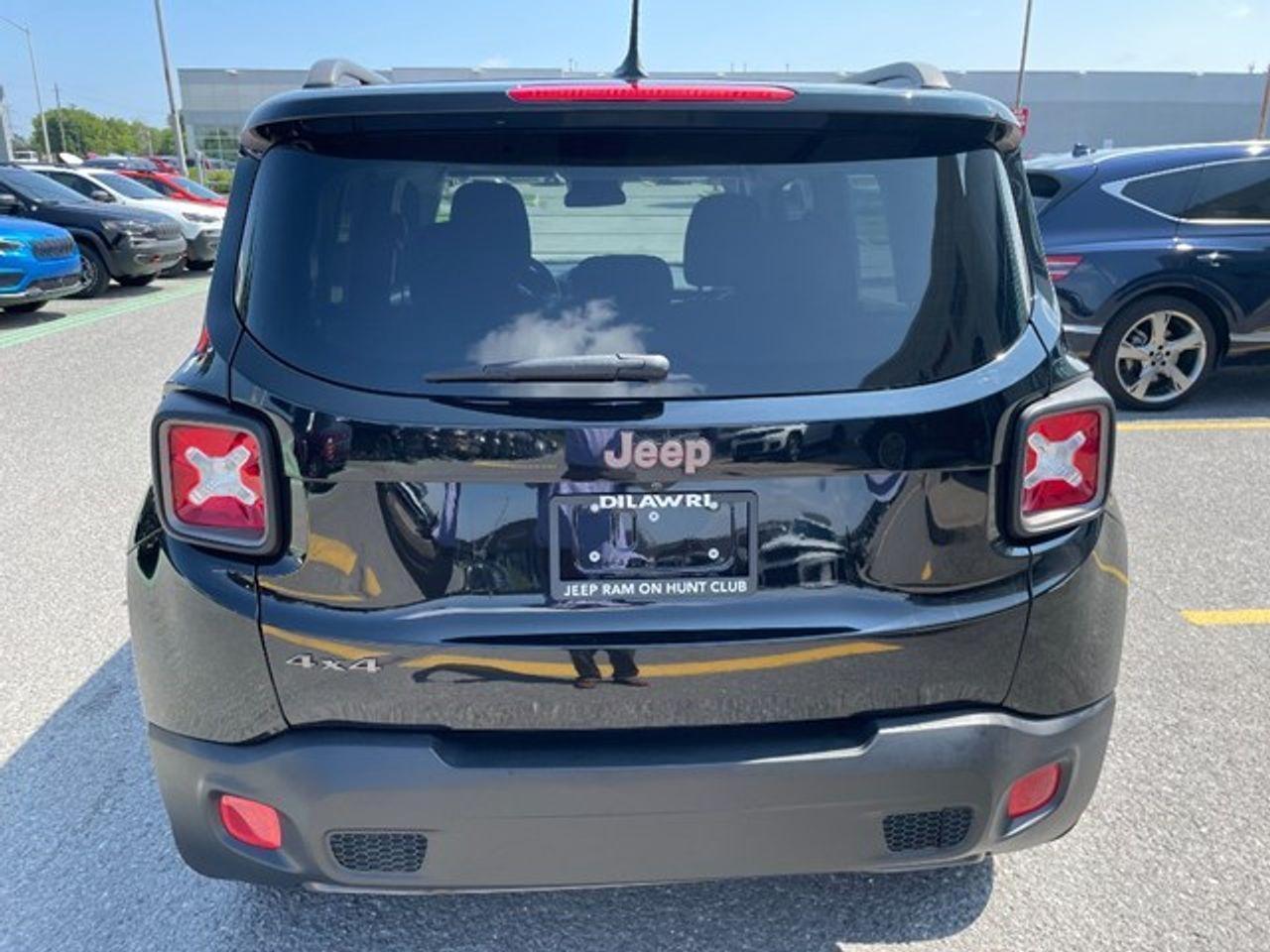 2016 Jeep Renegade North-4