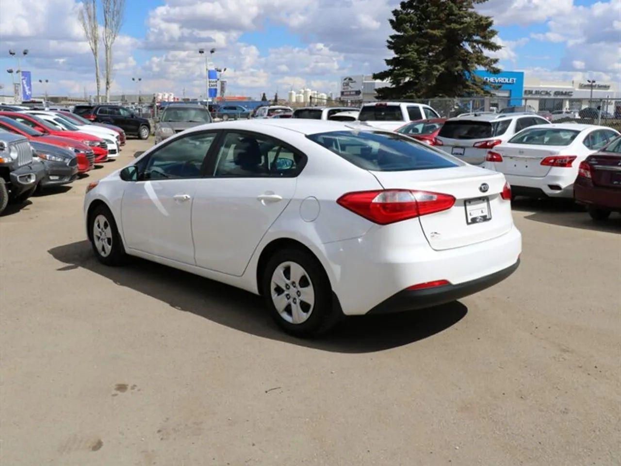 2016 Kia Forte LX-4