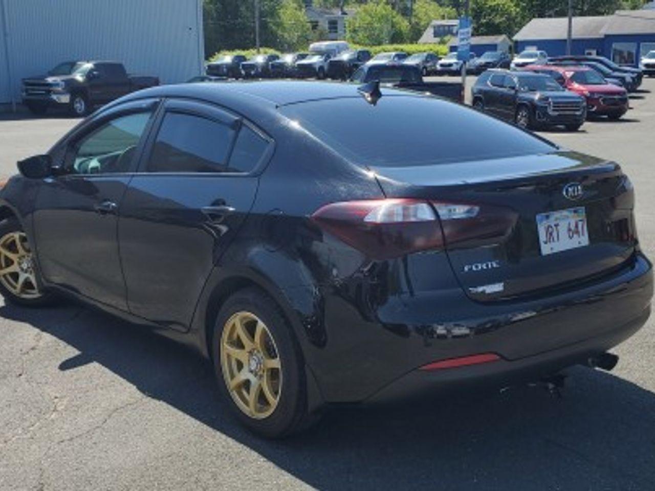 2016 Kia Forte LX-1