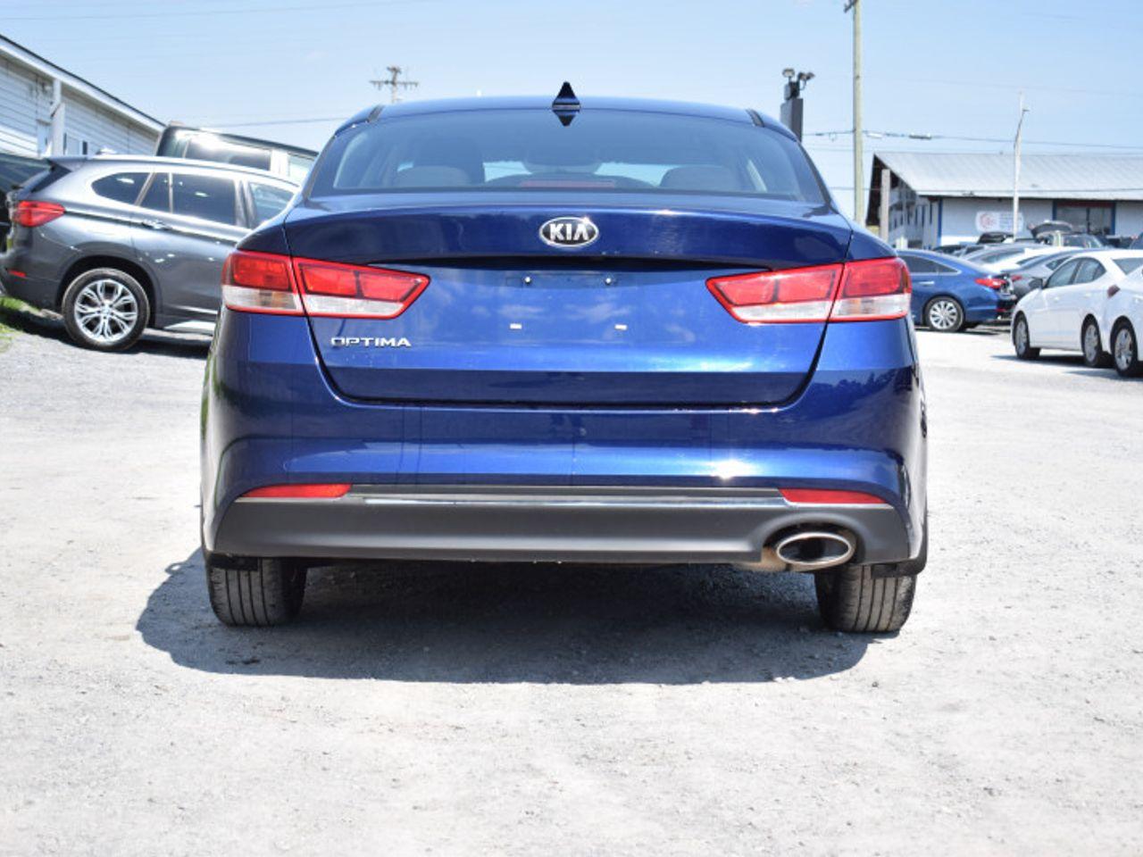 2016 Kia Optima LX-4