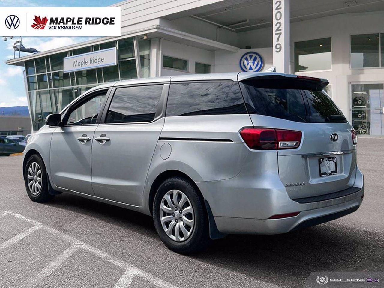 2016 Kia Sedona L-3