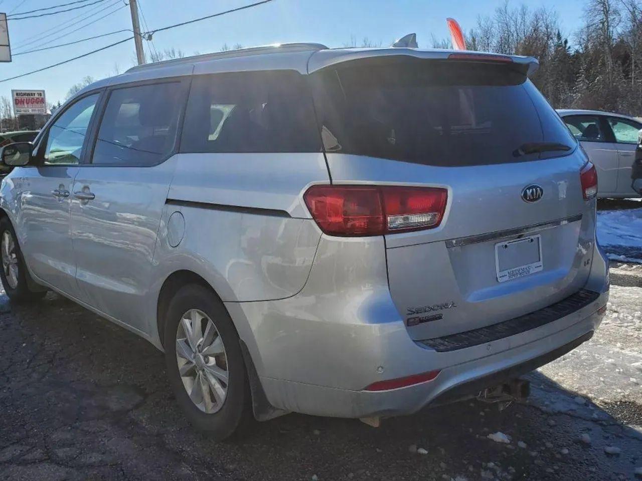 2016 Kia Sedona LX-3