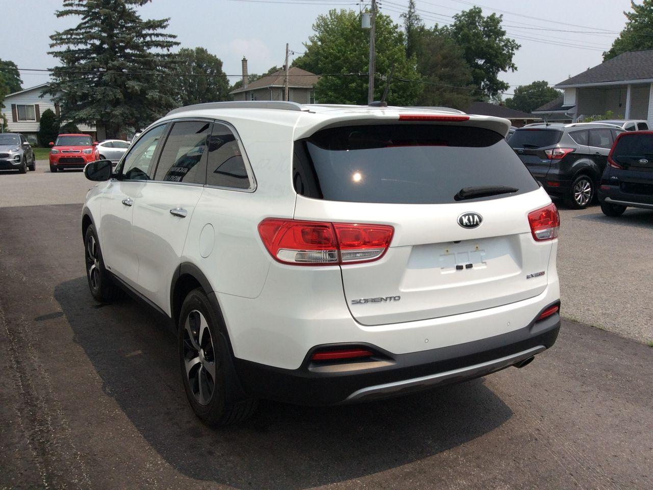 2016 Kia Sorento eX-4