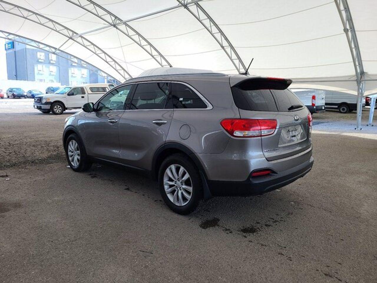 2016 Kia Sorento L-1