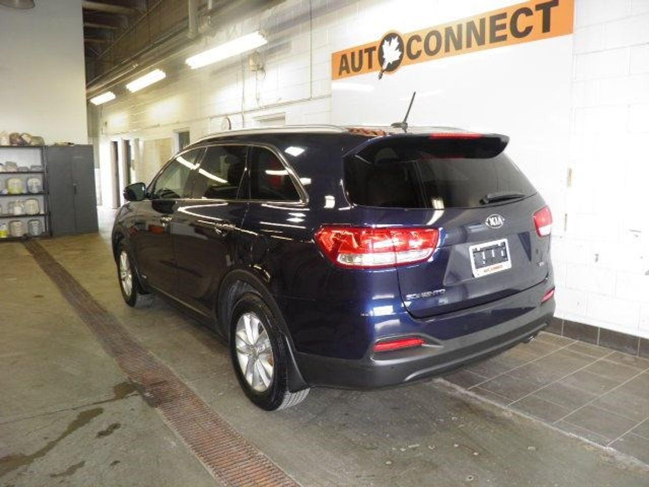 2016 Kia Sorento LX-3