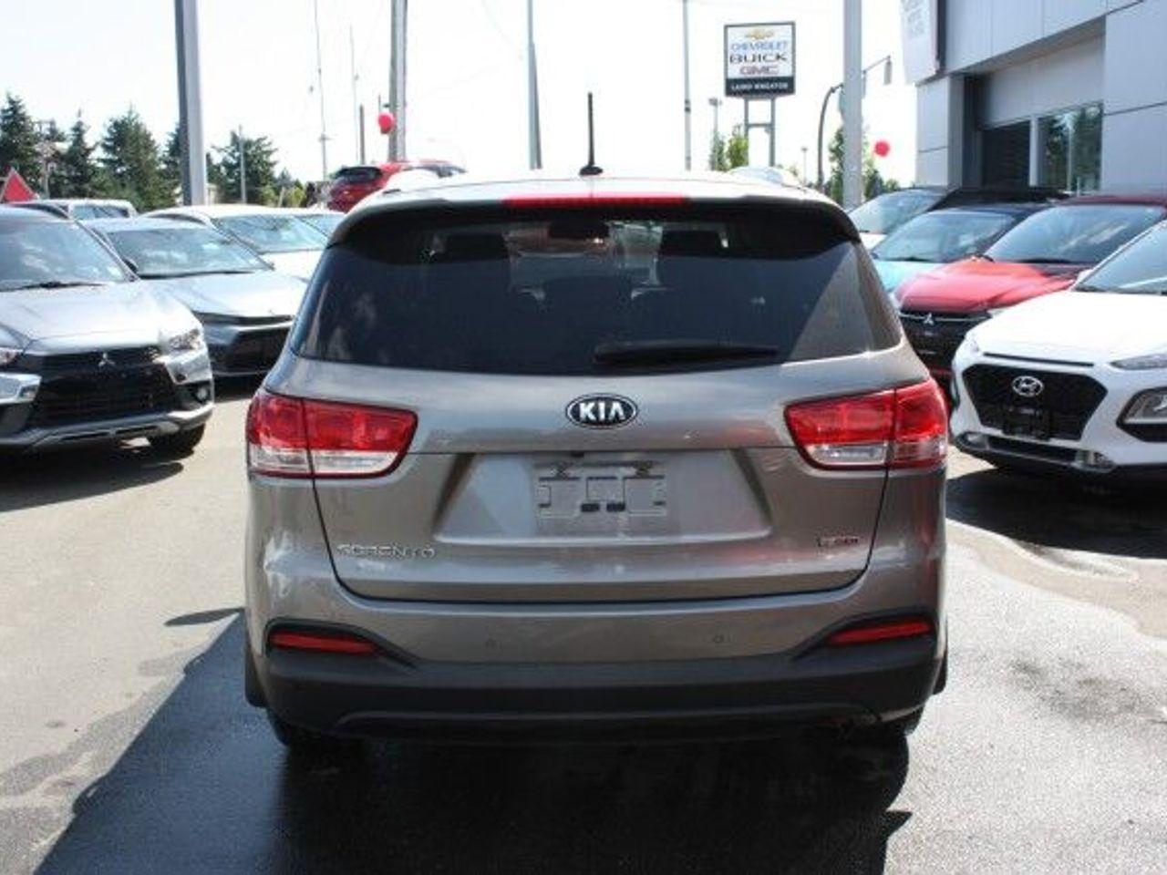 2016 Kia Sorento LX-2