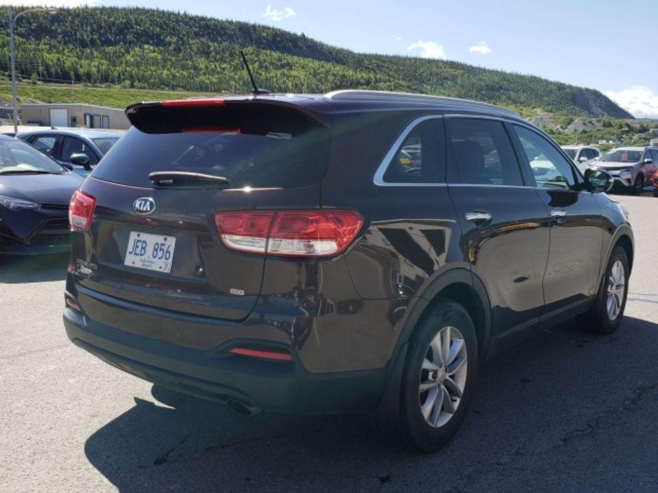 2016 Kia Sorento LX-2