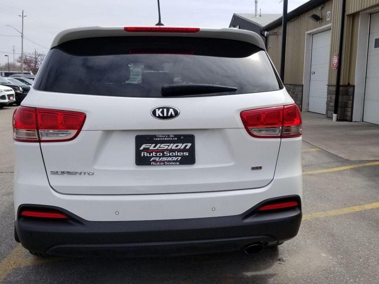 2016 Kia Sorento LX-3