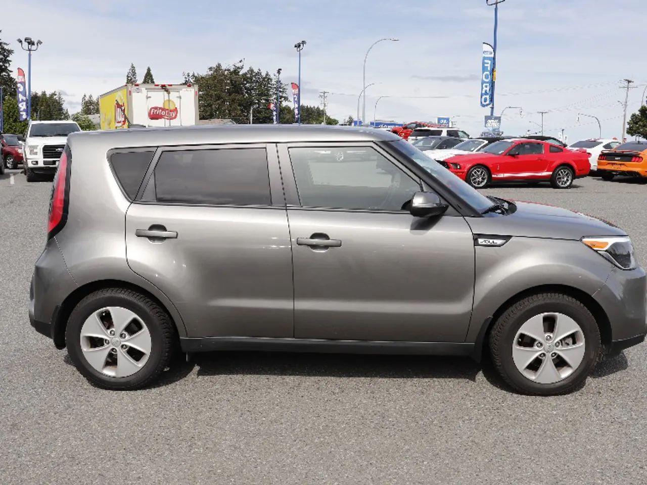 2016 Kia Soul Base-2