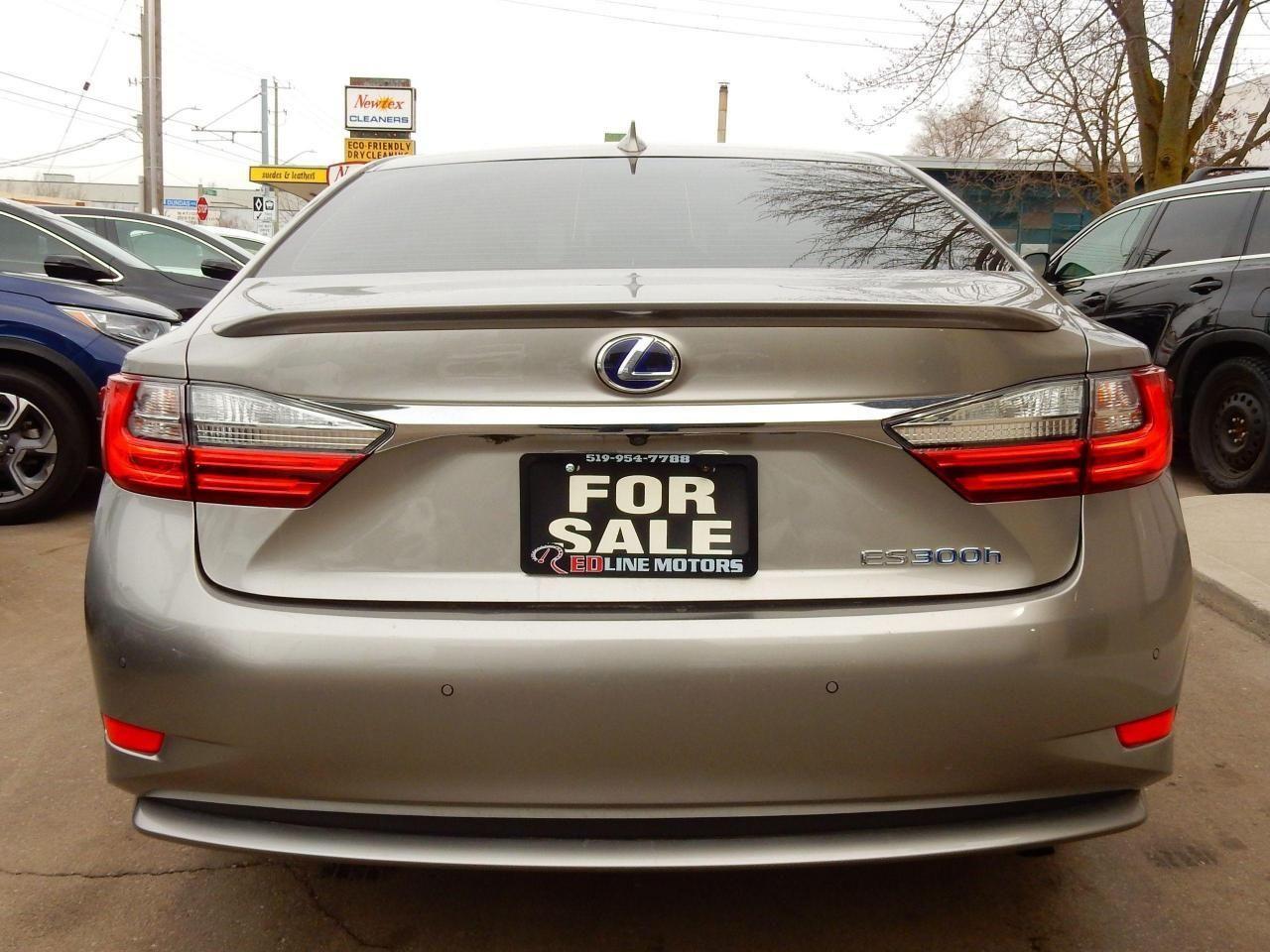 2016 Lexus ES 300h -2