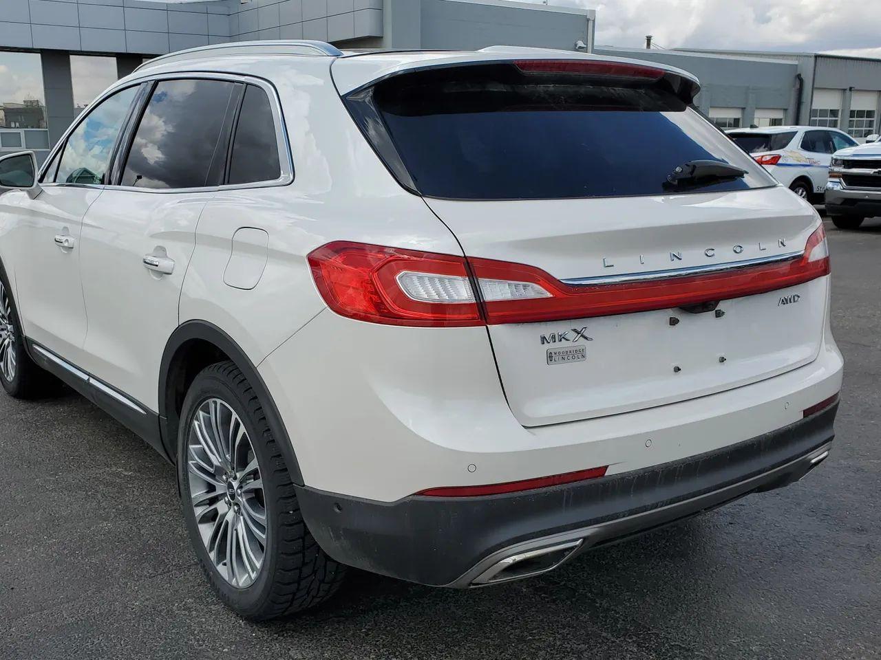 2016 Lincoln MKX Reserve-4