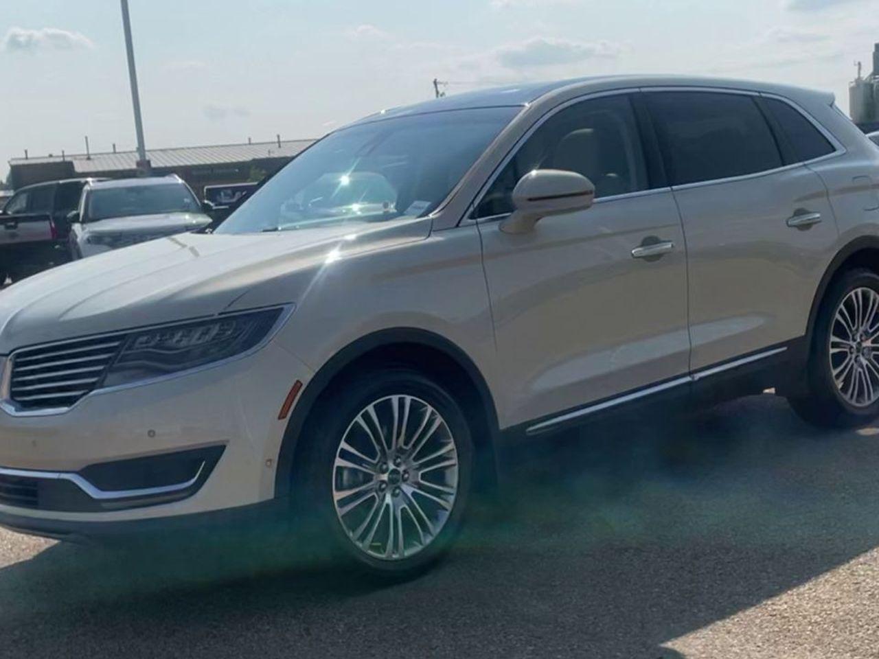 2016 Lincoln MKX Reserve-3