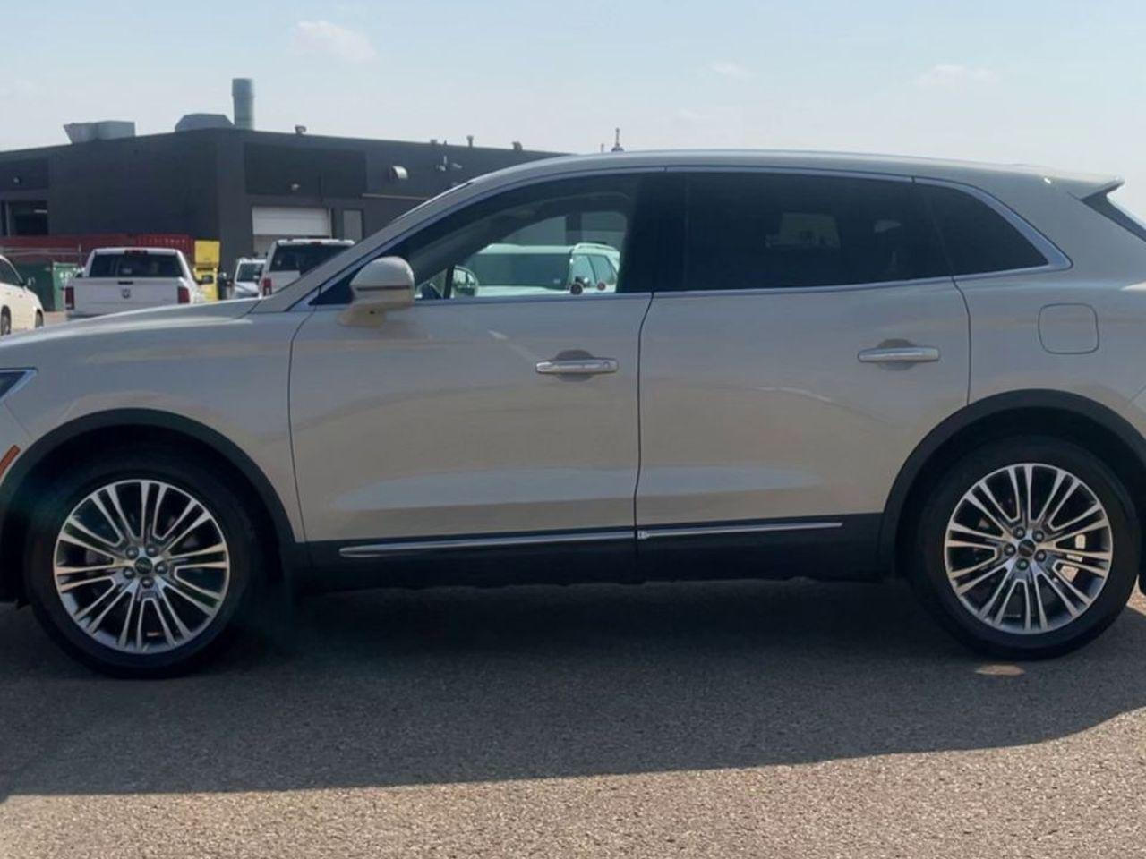 2016 Lincoln MKX Reserve-4
