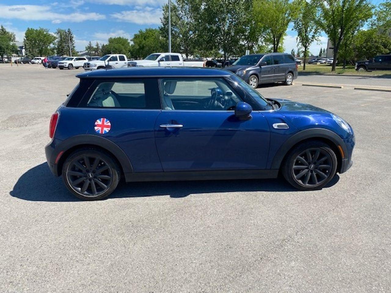 2016 MINI Cooper Base-2