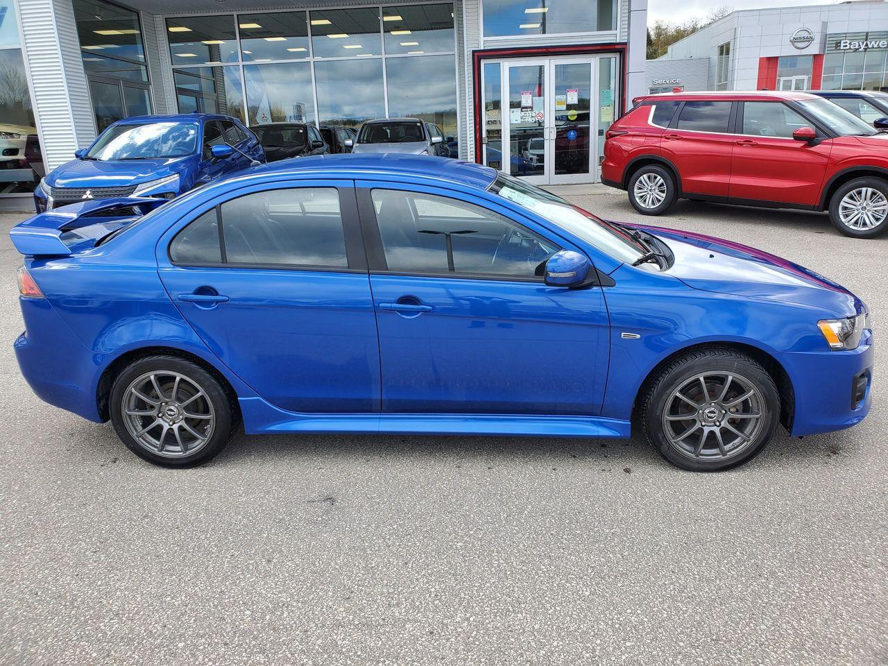 2016 Mitsubishi Lancer ES-2
