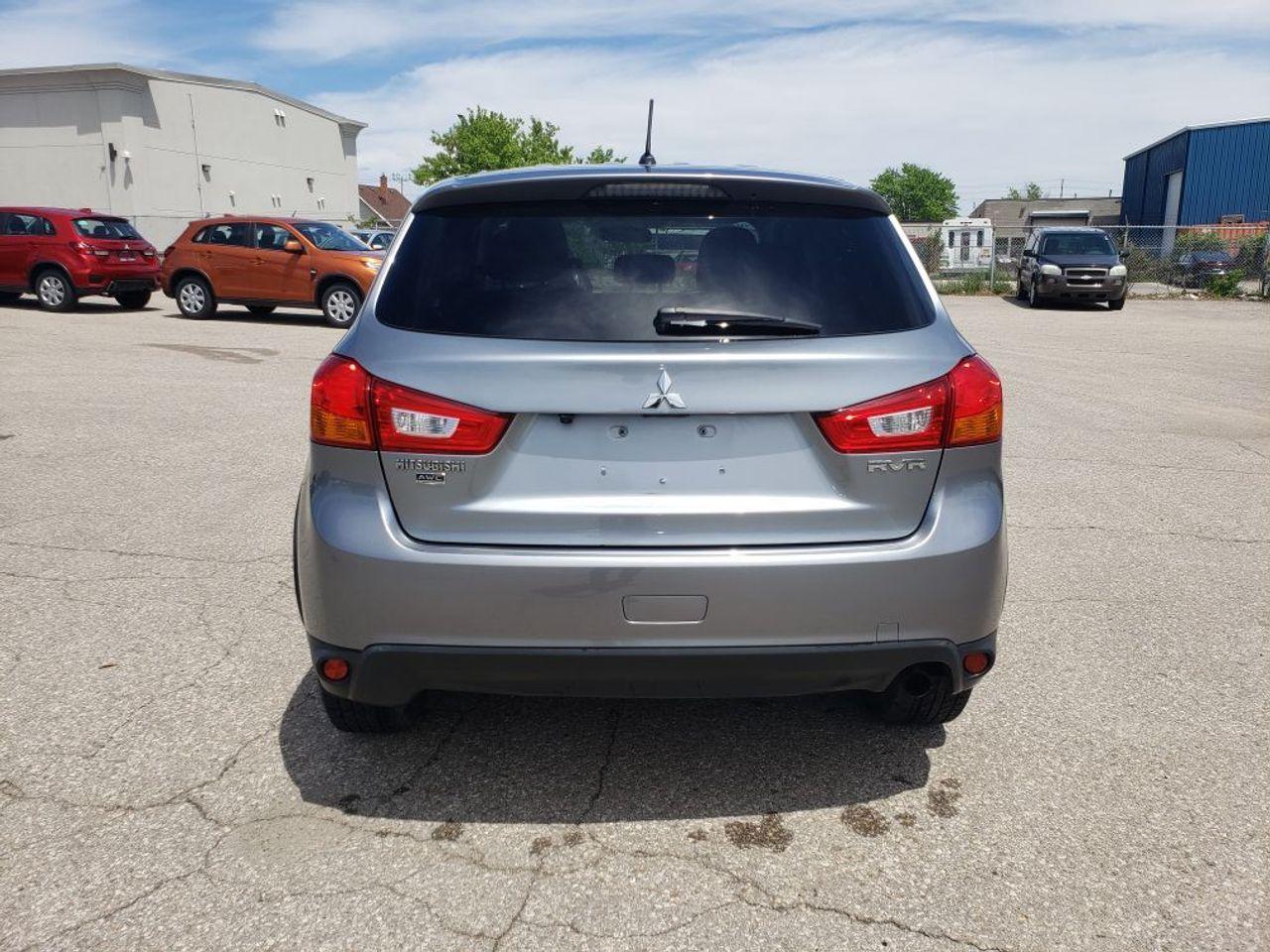 2016 Mitsubishi RVR SE 4WD-3