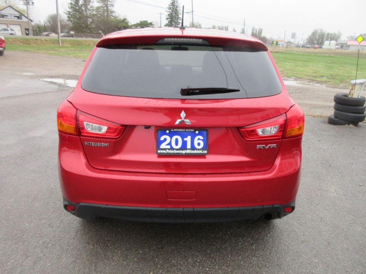 2016 Mitsubishi RVR SE-3