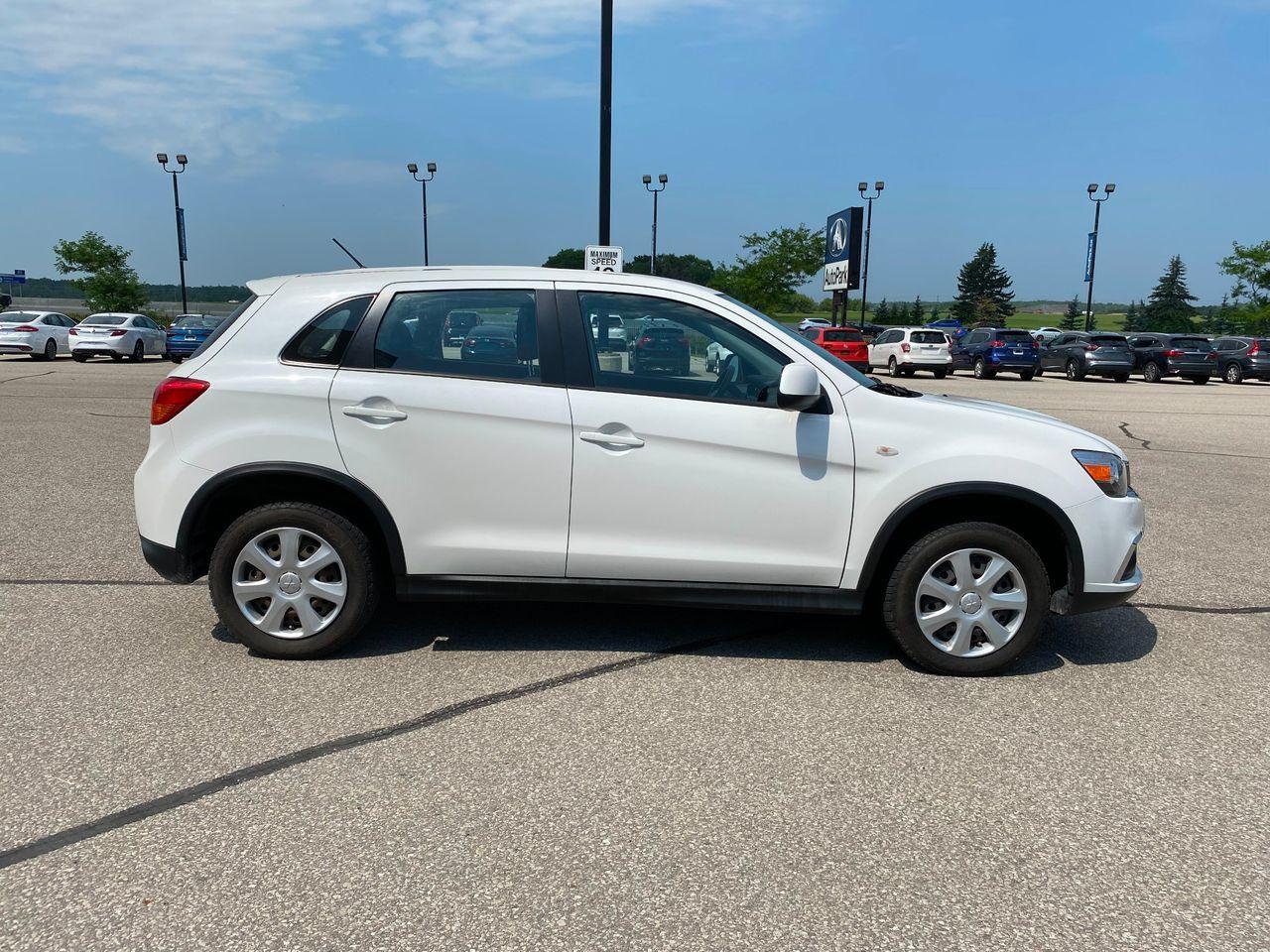 2016 Mitsubishi RVR SE-3