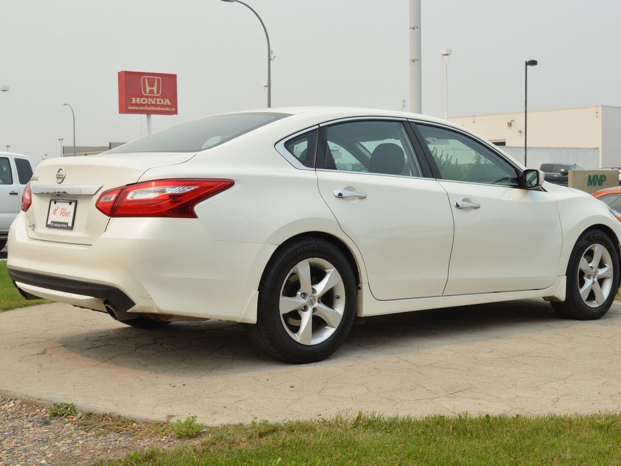 2016 Nissan Altima 2.5-3