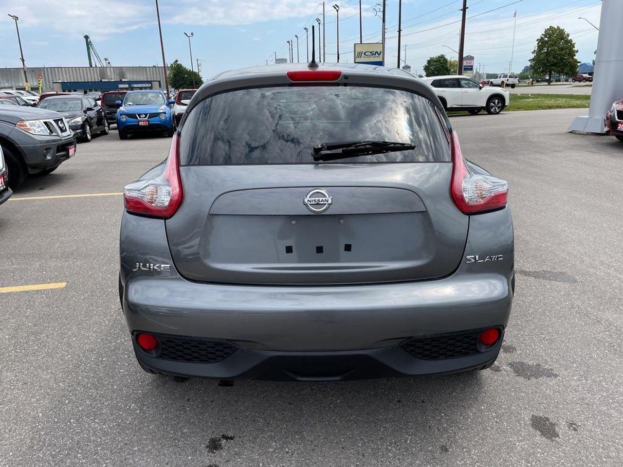 2016 Nissan Juke S-4