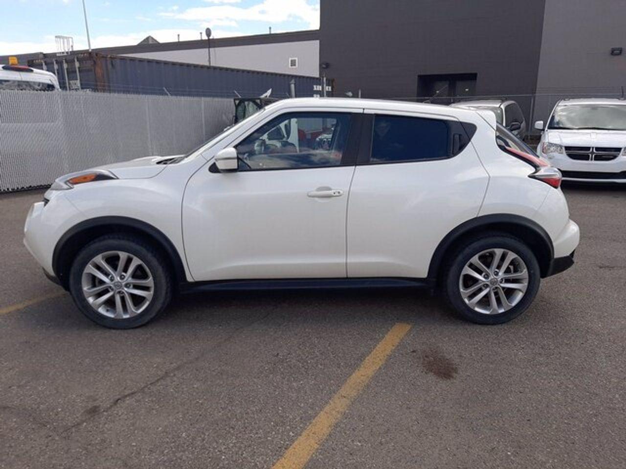 2016 Nissan Juke S-1