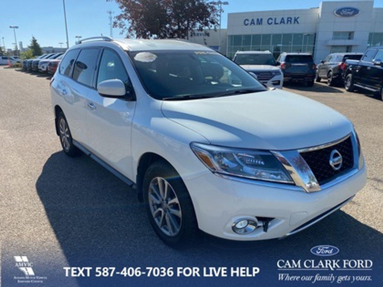 2016 Nissan Pathfinder S-0
