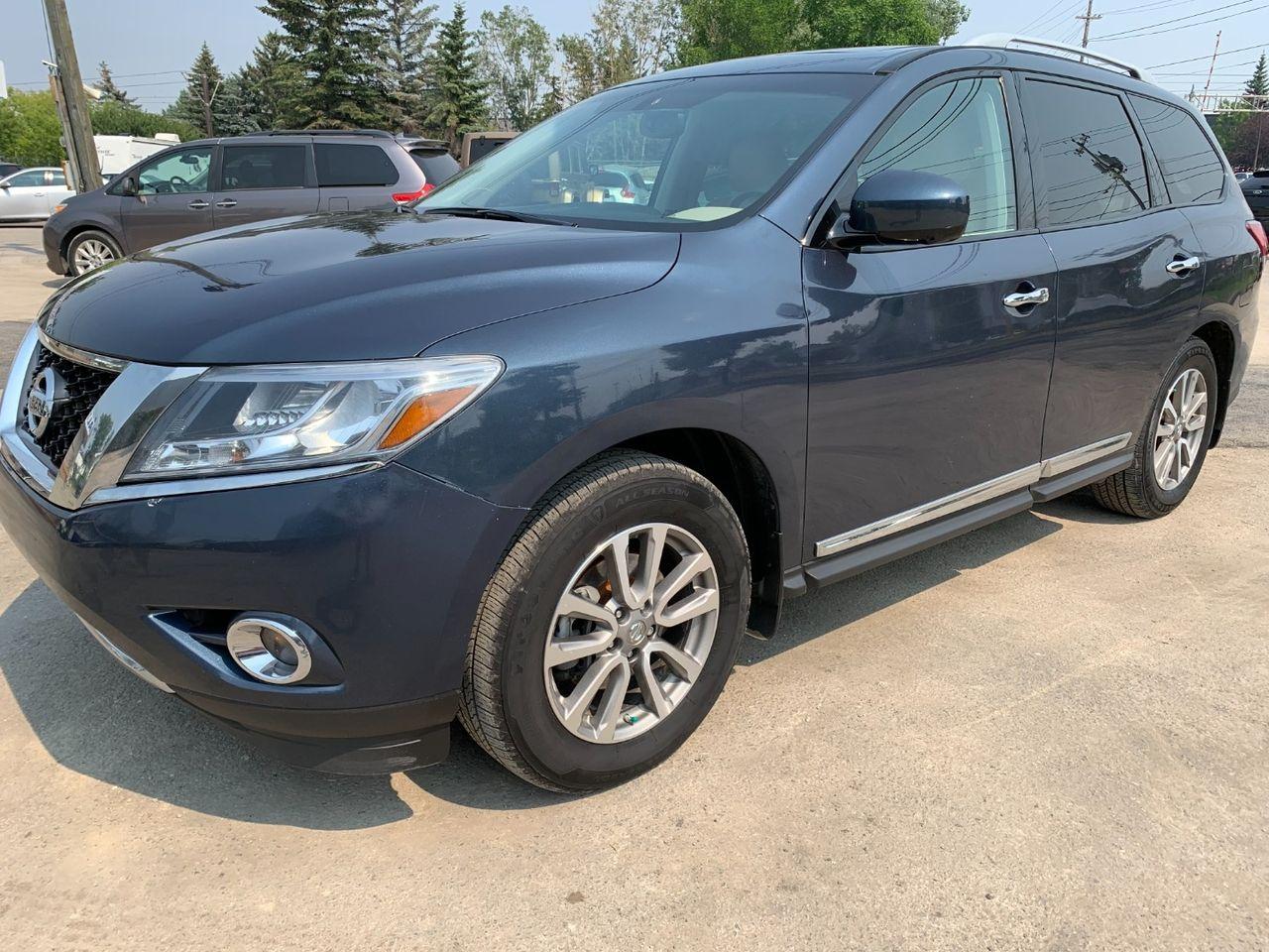 2016 Nissan Pathfinder SL-0