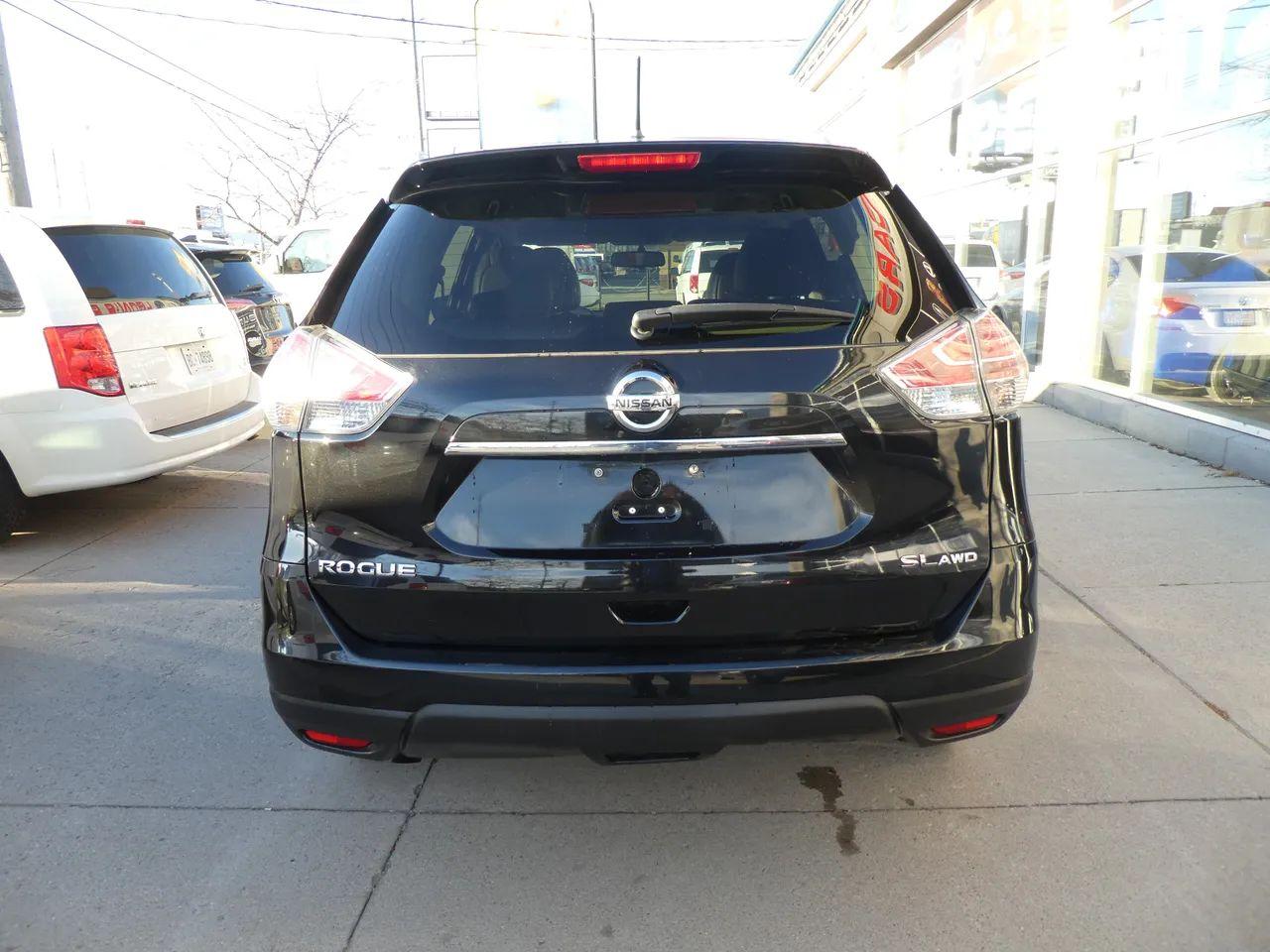 2016 Nissan Rogue SV-4