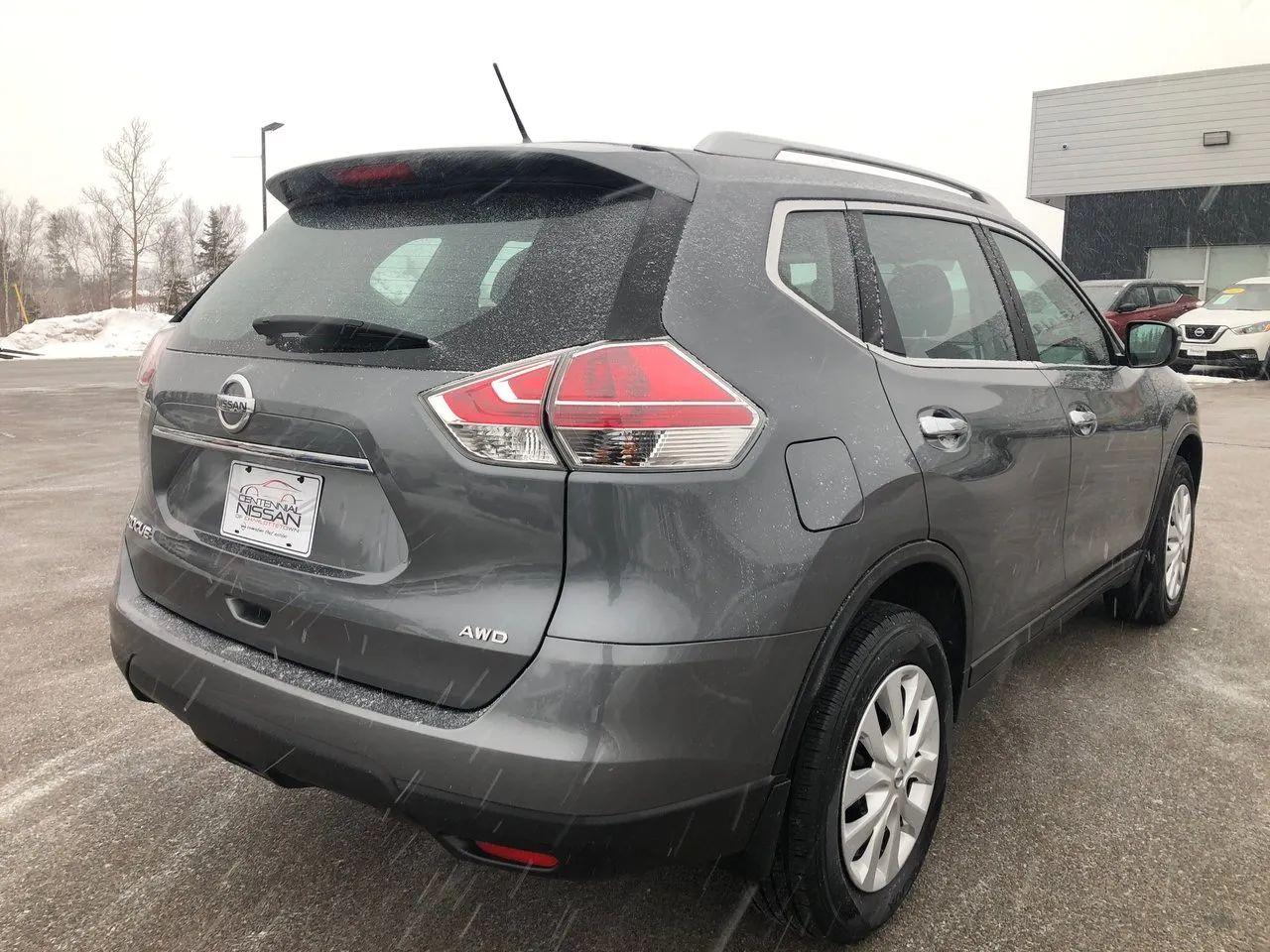 2016 Nissan Rogue SV-2