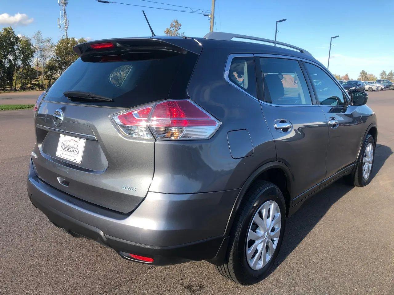 2016 Nissan Rogue SV-2