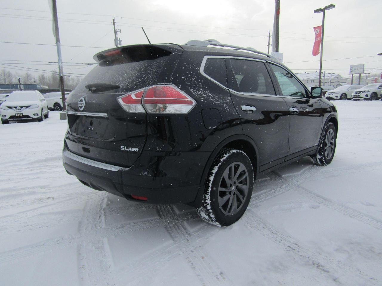 2016 Nissan Rogue SV-4