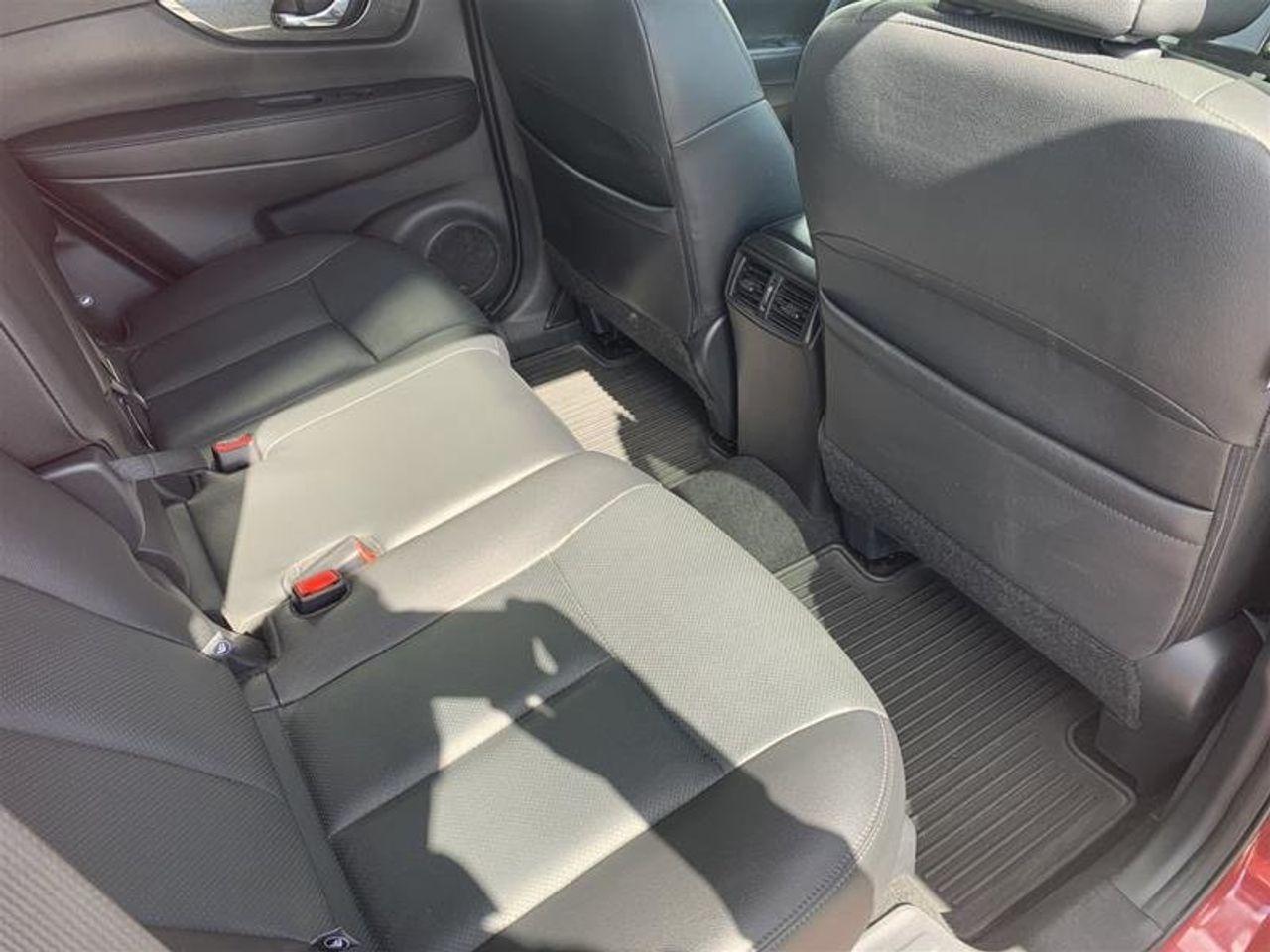 2016 Nissan Rogue SV-4