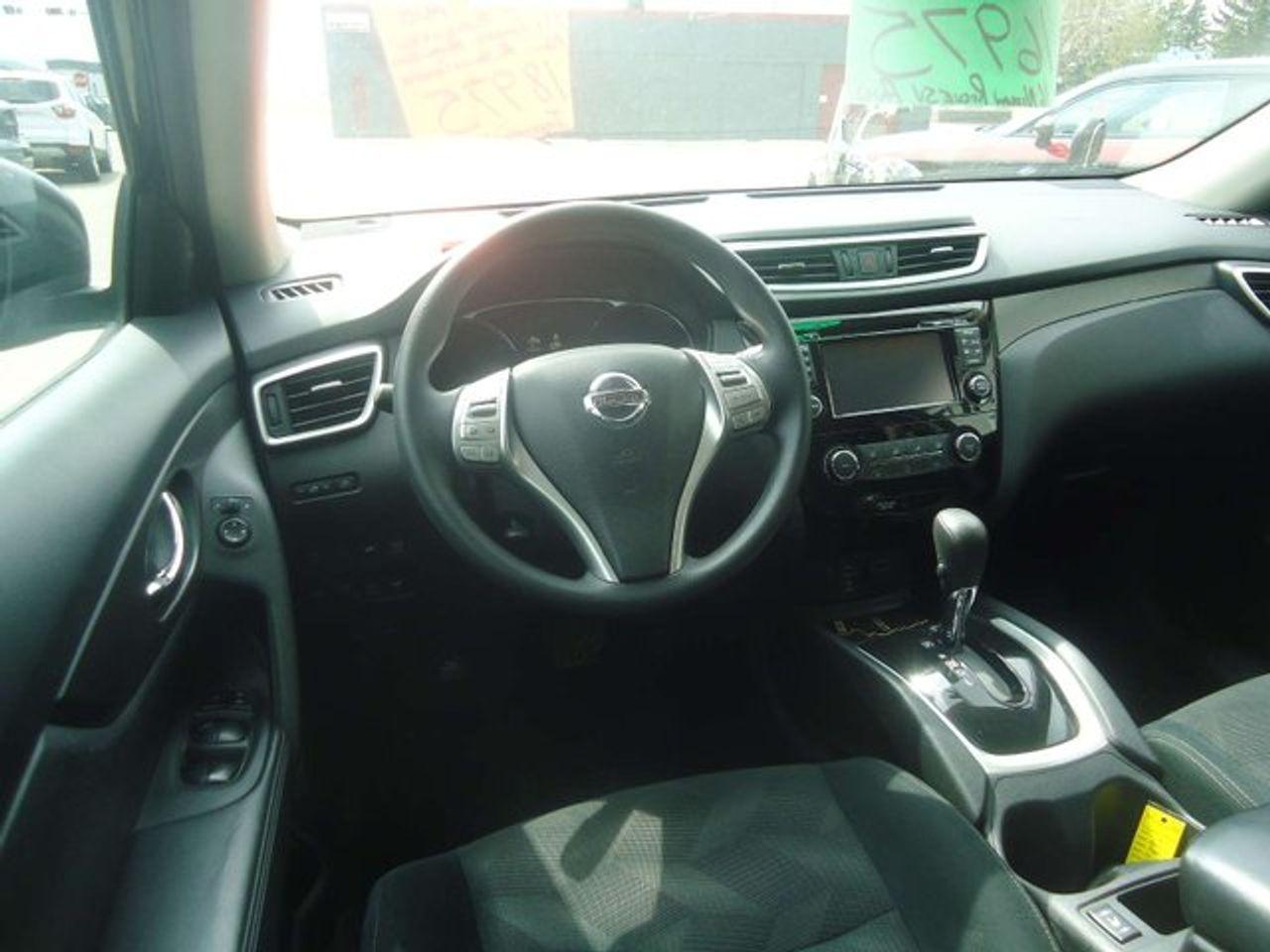 2016 Nissan Rogue SV-3