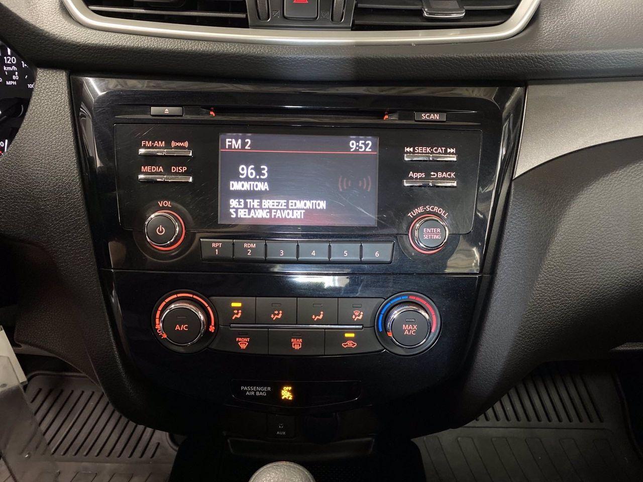 2016 Nissan Rogue SV-4