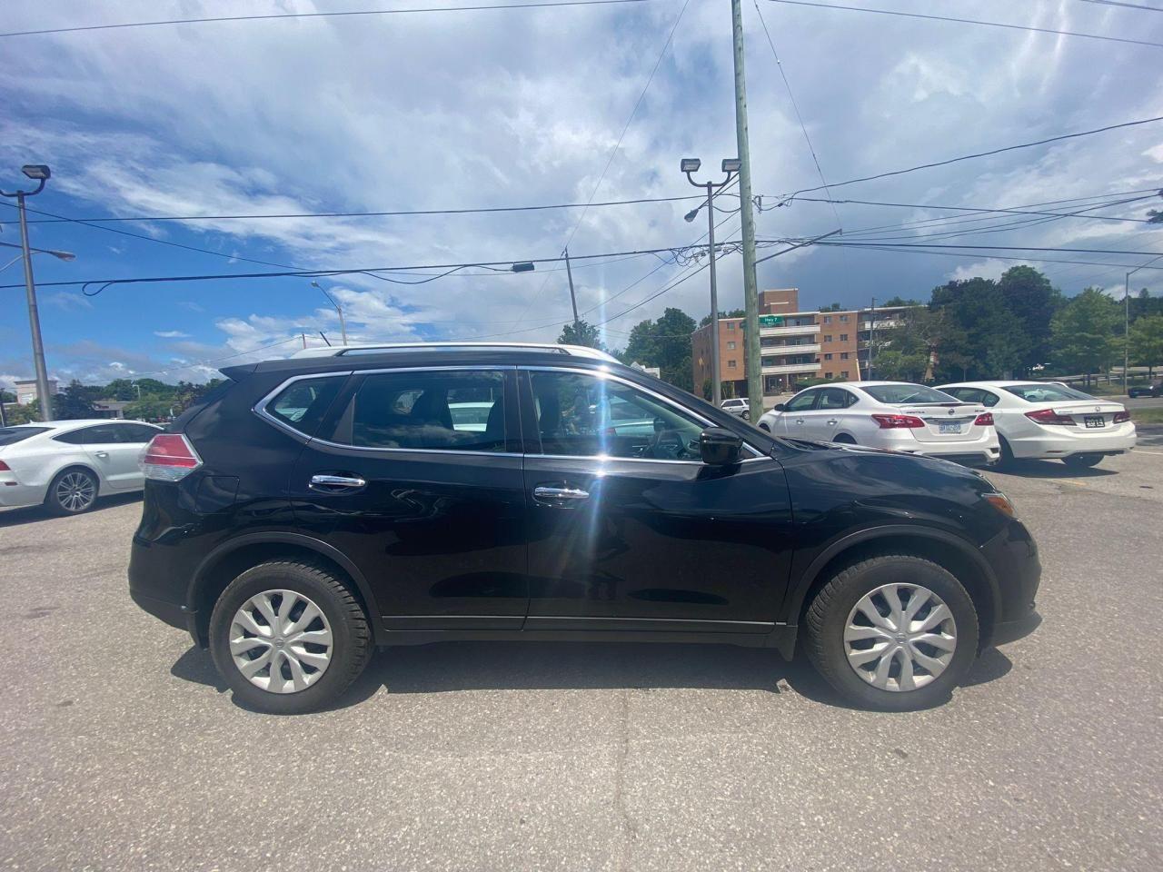 2016 Nissan Rogue SV-4
