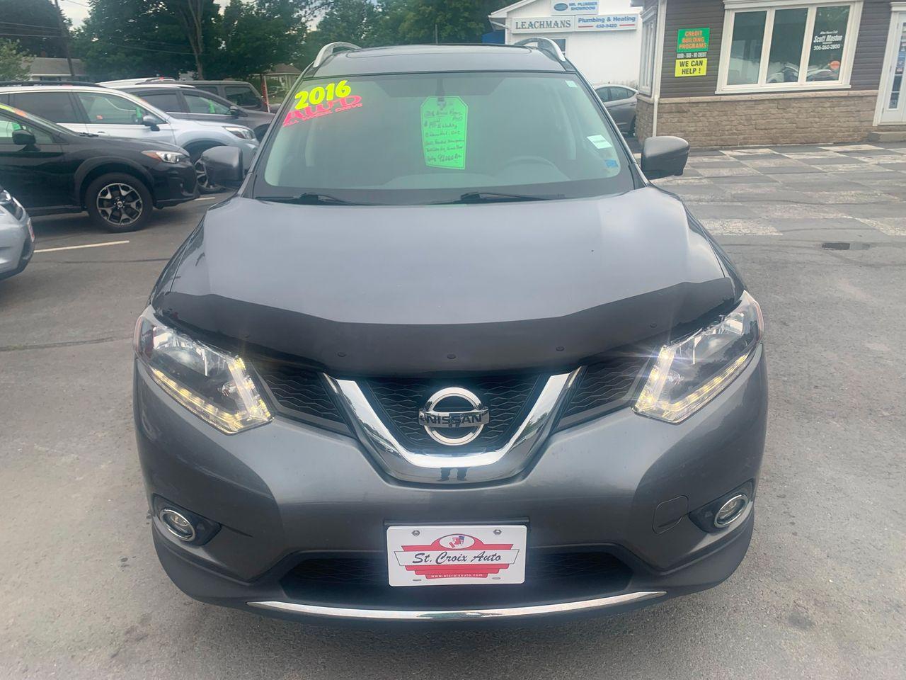 2016 Nissan Rogue SV-4