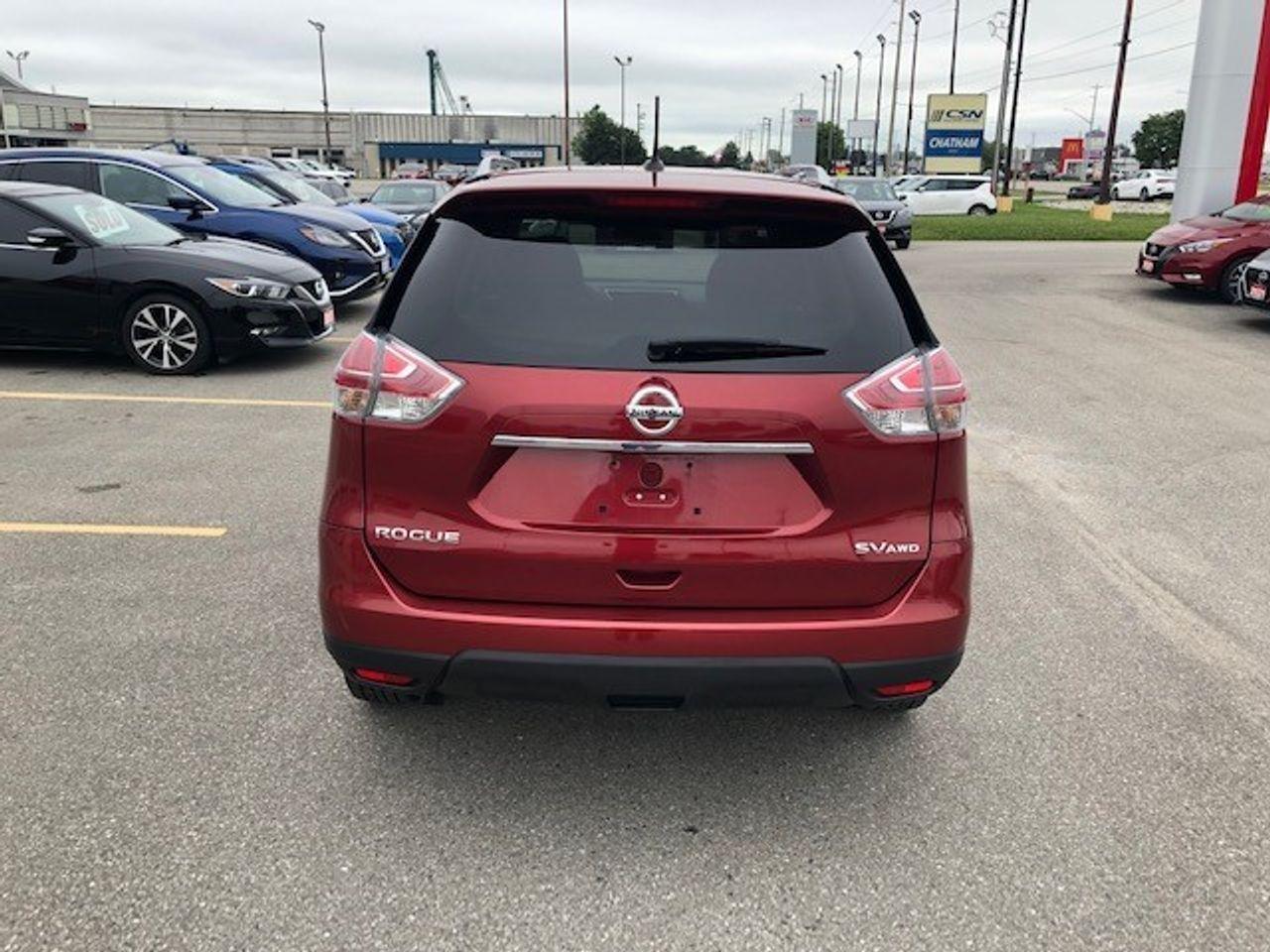 2016 Nissan Rogue SV-4