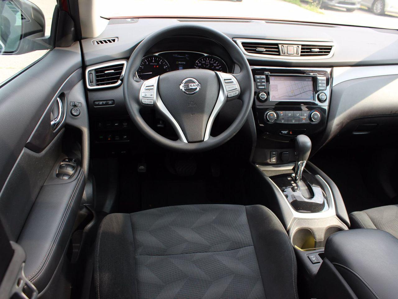 2016 Nissan Rogue SV-1