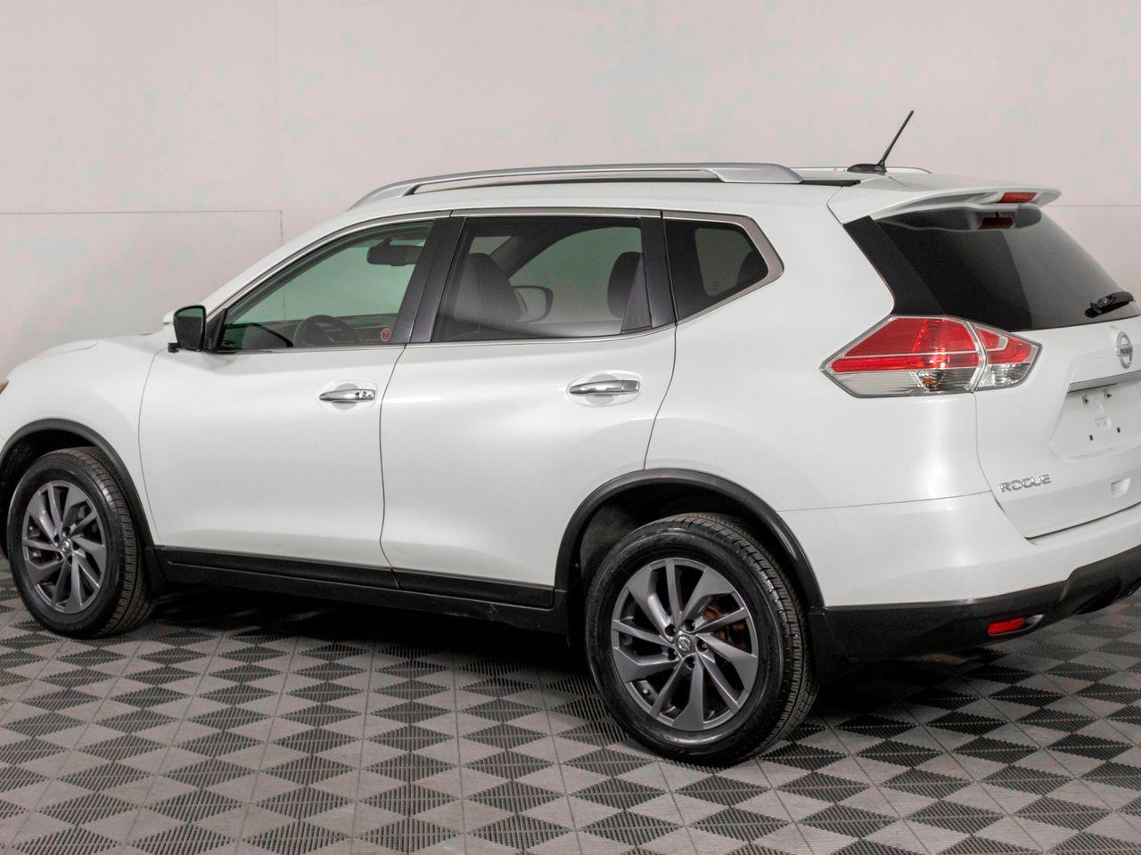 2016 Nissan Rogue SV-4