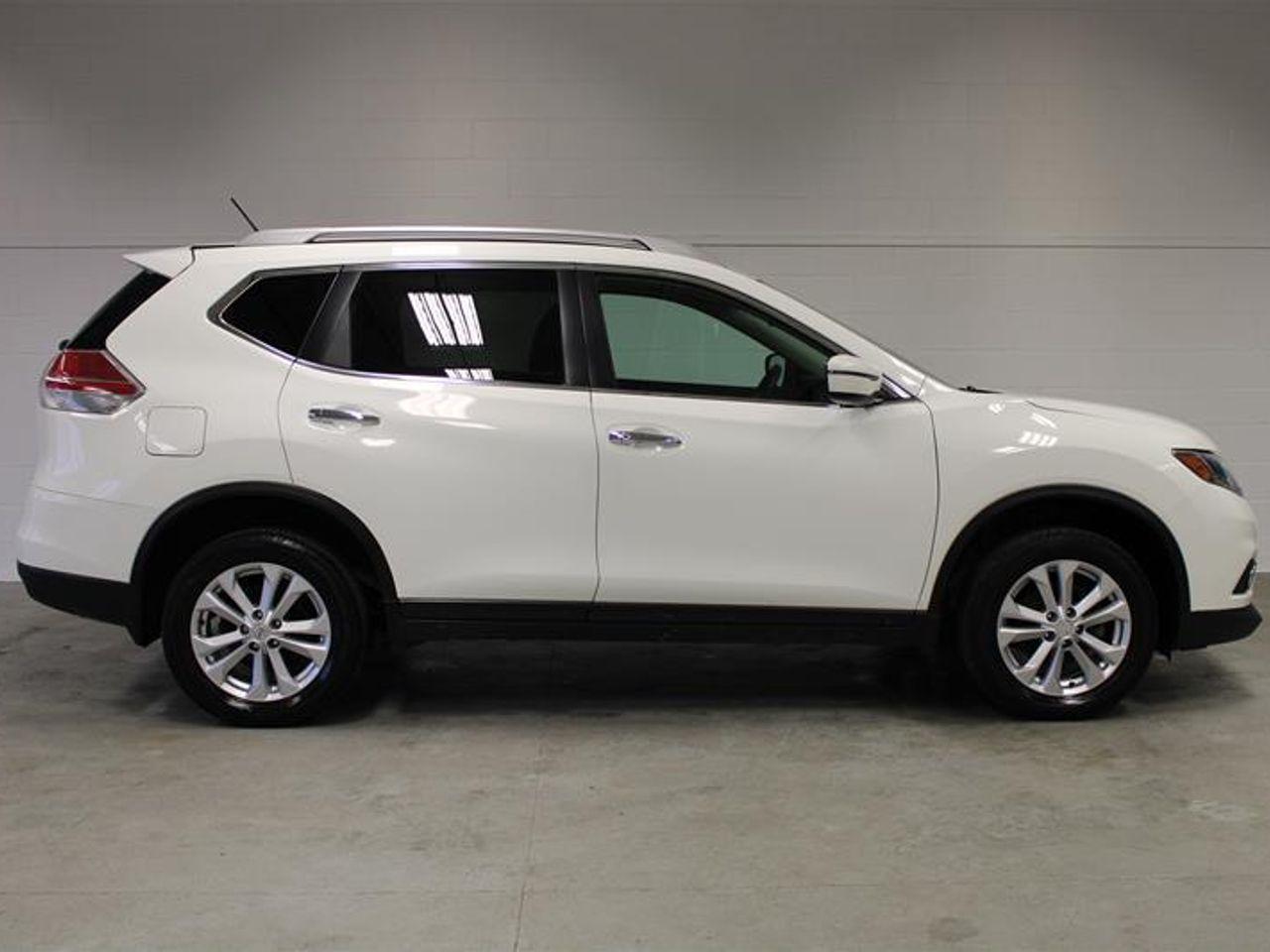 2016 Nissan Rogue SV-0